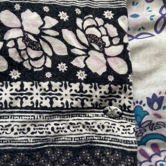 halter top - Picture 2 of 4